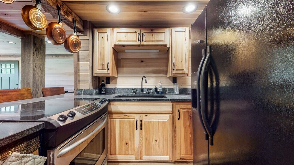 More Photos Of 177 Providence Rd, Fayetteville Specialty For Sale