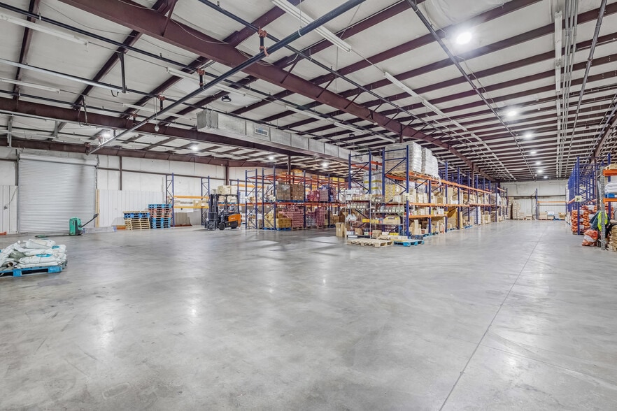 More Photos Of 2312 Centennial Cir, Gainesville Warehouse For Sale