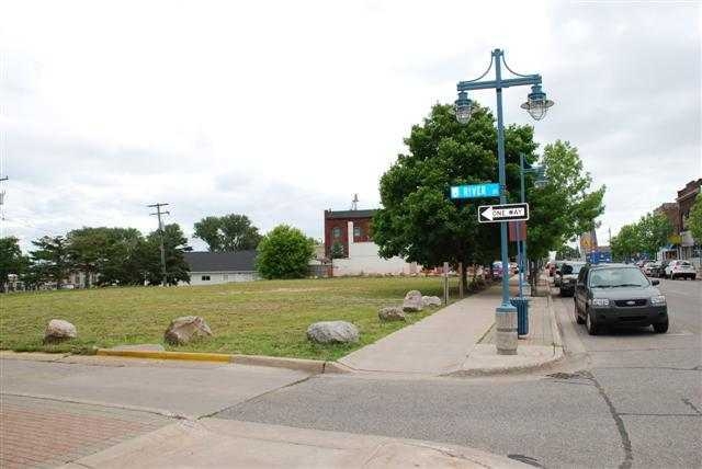 Primary Photo Of 118 W Portage Ave, Sault Sainte Marie Land For Sale