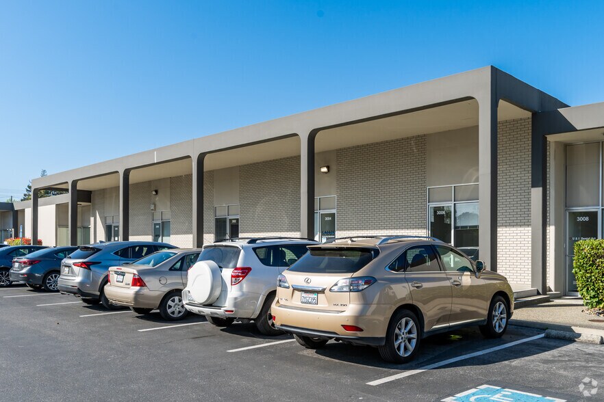 More Photos Of 2984-3018 Scott Blvd, Santa Clara Office For Lease