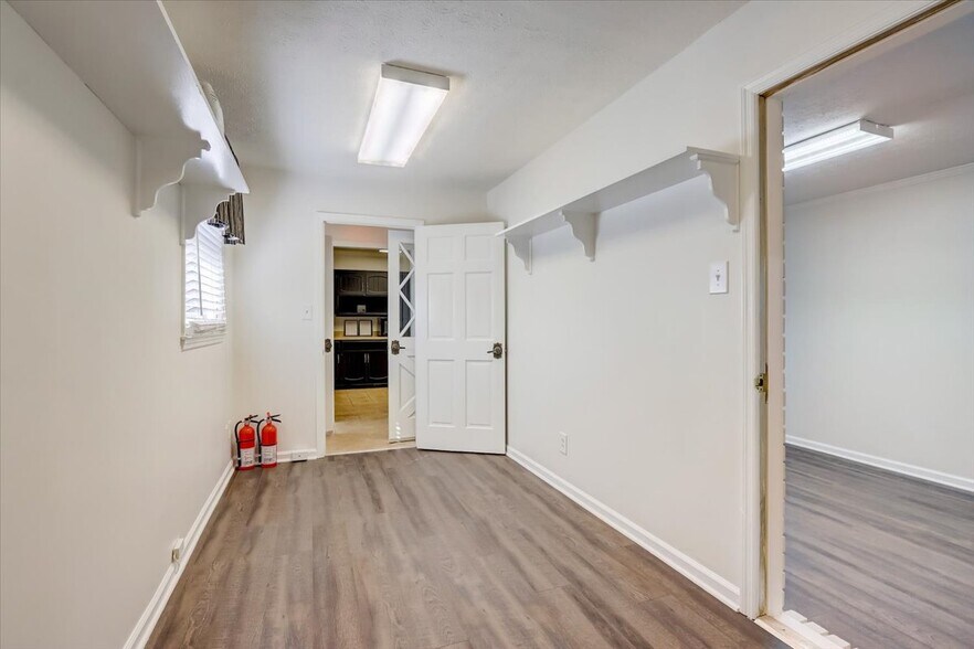 More Photos Of 249 N Price Rd, Sugar Hill Office For Sale