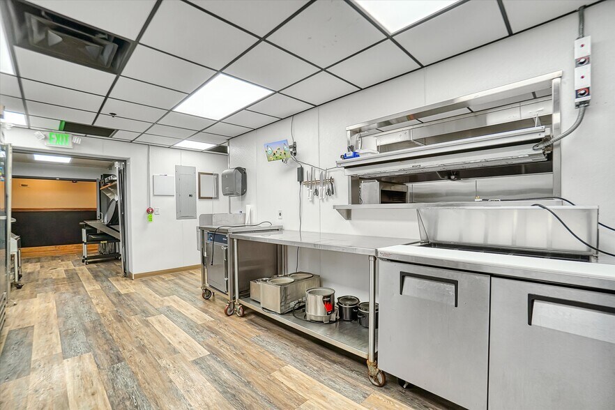 More Photos Of 23894 S Frontage Rd, Weatherford Bar For Sale