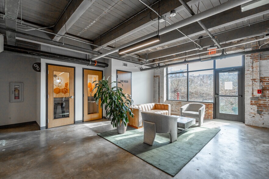 More Photos Of 110 Somerville Ave, Chattanooga Coworking Space