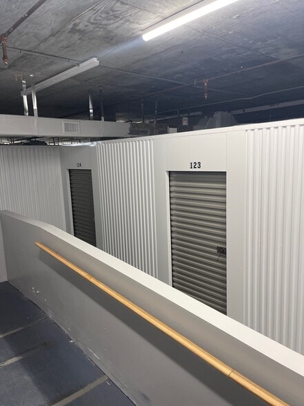 More Photos Of 9902 S Thomas Dr, Panama City Apartments For Sale