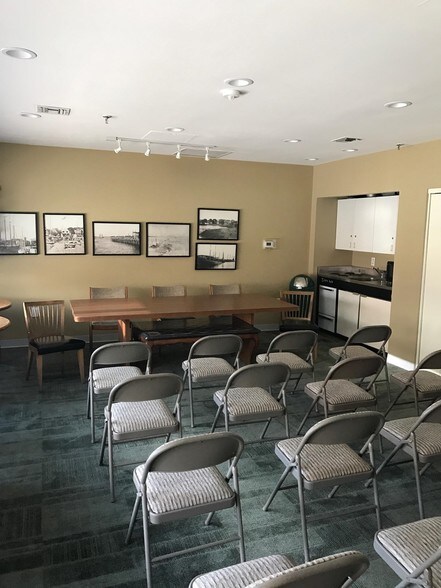 More Photos Of 152 Lynnway, Lynn Office For Sale