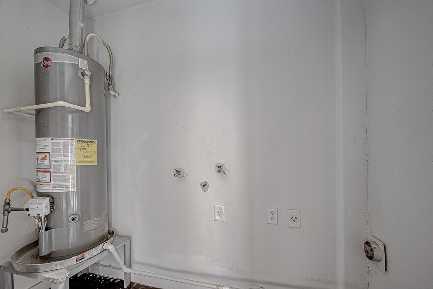 More Photos Of 7315 Housman, Houston Specialty For Sale