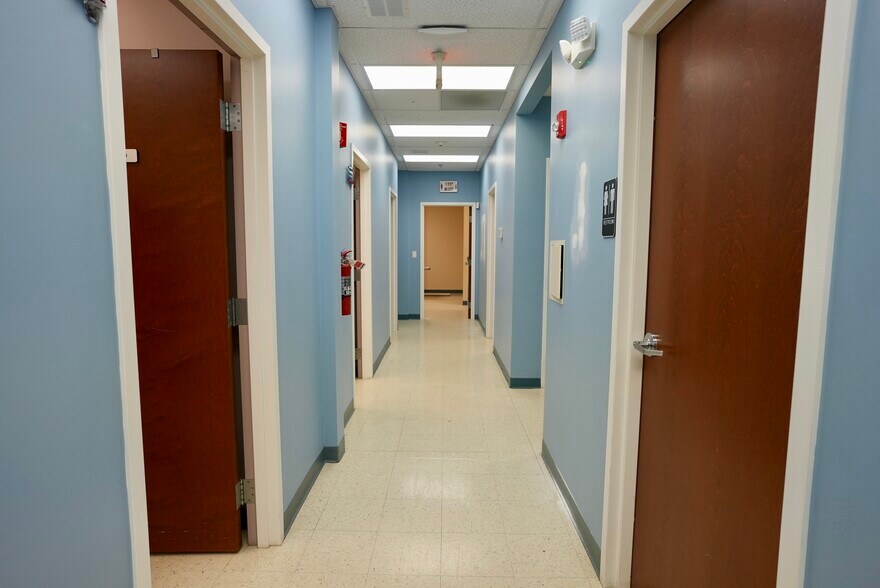 More Photos Of 1340 Belmont St, Brockton Medical For Lease