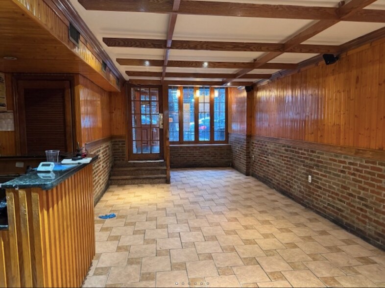 More Photos Of 224 W 104th St, New York Apartments For Lease