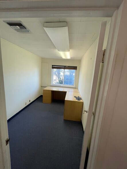 More Photos Of 1450-1496 Oddstad Dr, Redwood City Warehouse For Lease
