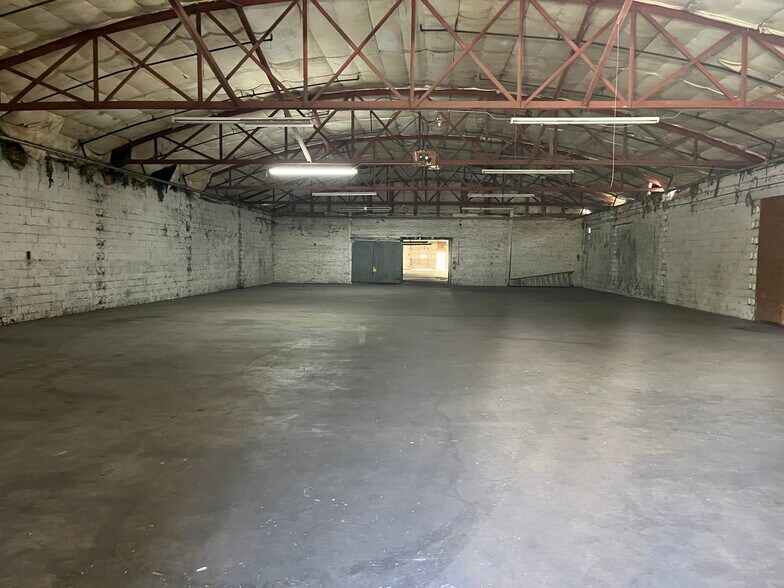 More Photos Of 486 Calhoun St, Bamberg Warehouse For Sale