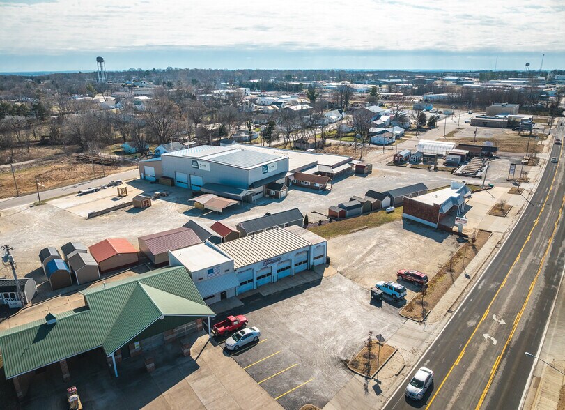 More Photos Of 309 N Franklin St, Cuba Specialty For Sale