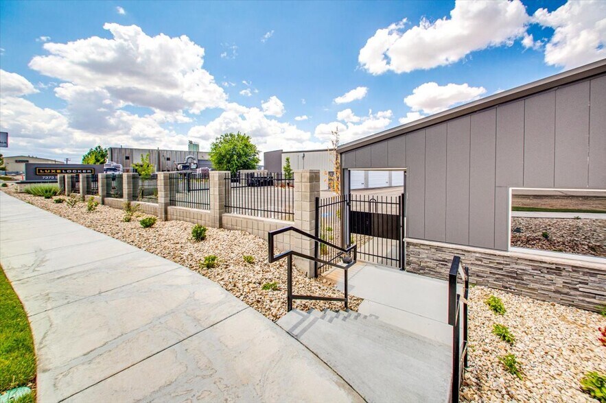 More Photos Of 7373 S Federal Way, Boise Self Storage For Sale