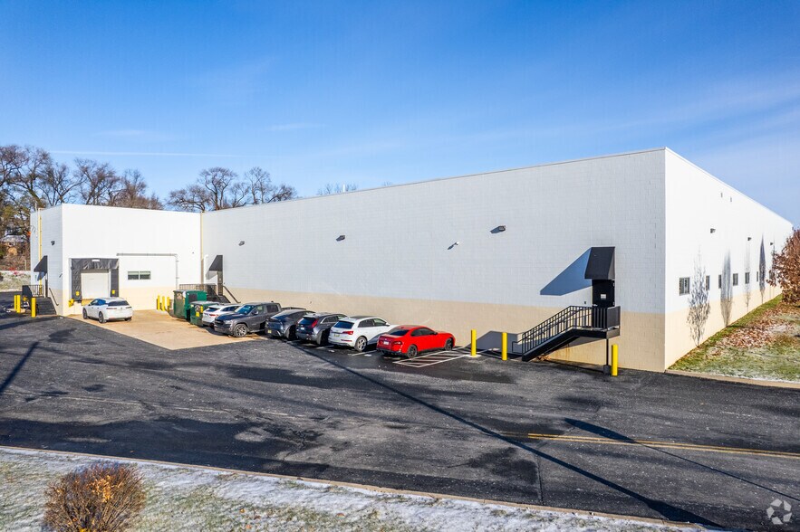 More Photos Of 470 S Cedar Crest Blvd, Allentown Freestanding For Lease
