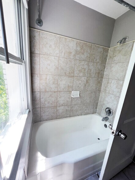 More Photos Of 714-716 N Fremont Ave, Baltimore Apartments For Sale