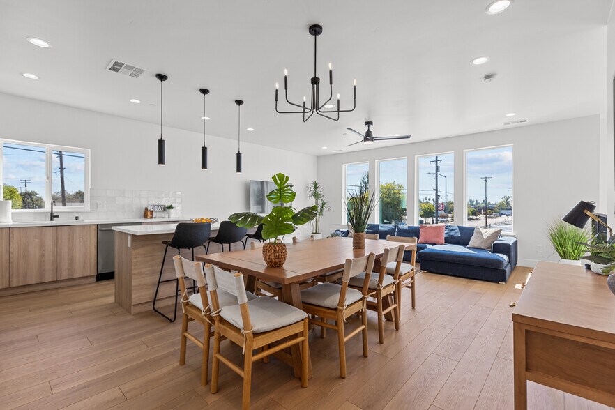 More Photos Of 4821 Chippendale Dr, Sacramento Multifamily For Sale