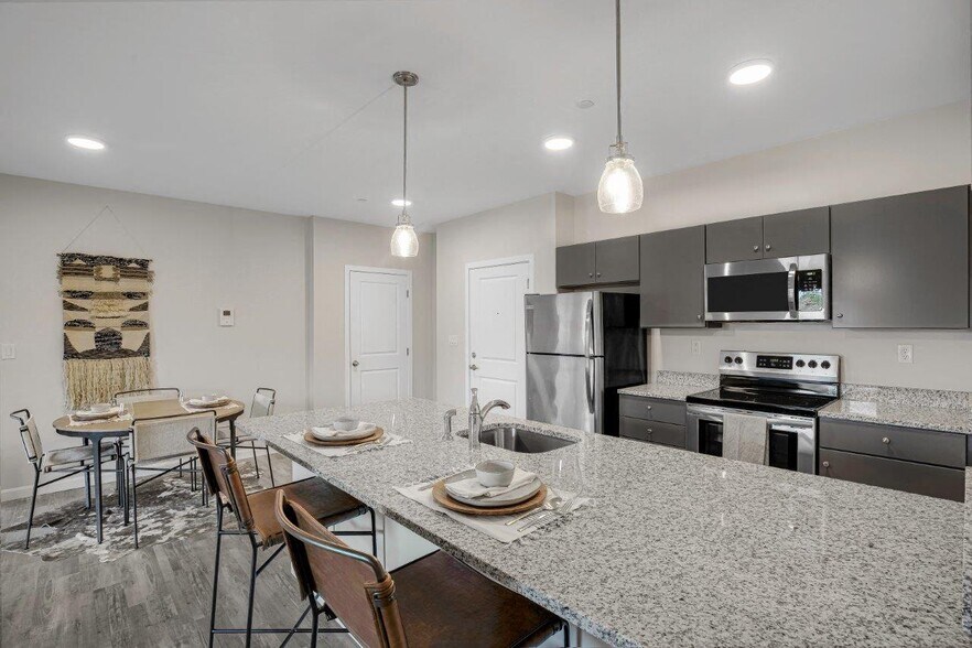 More Photos Of 21 East St, North Attleboro Apartments For Lease