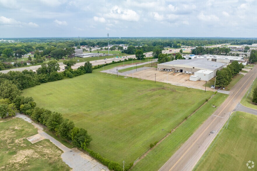 More Photos Of 8735 Hamilton Rd, Southaven Manufacturing For Lease