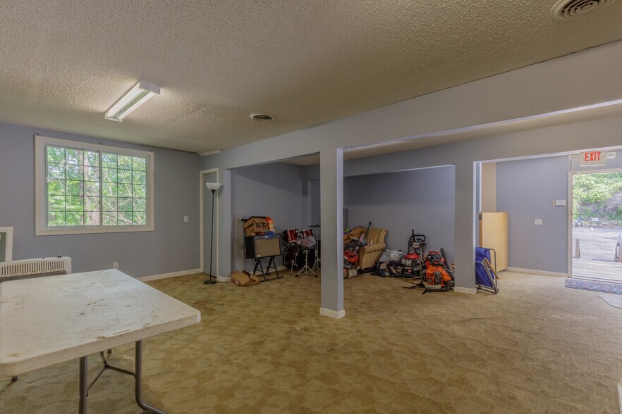 More Photos Of 3709 Brainerd Rd, Chattanooga Office For Sale