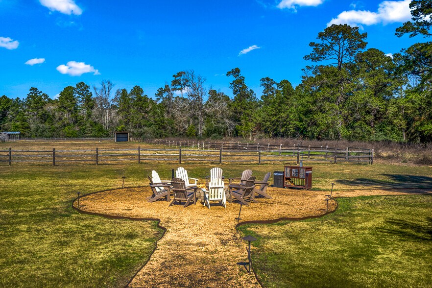 More Photos Of 3603 FM 1725 Rd, Willis Lodge Meeting Hall For Sale