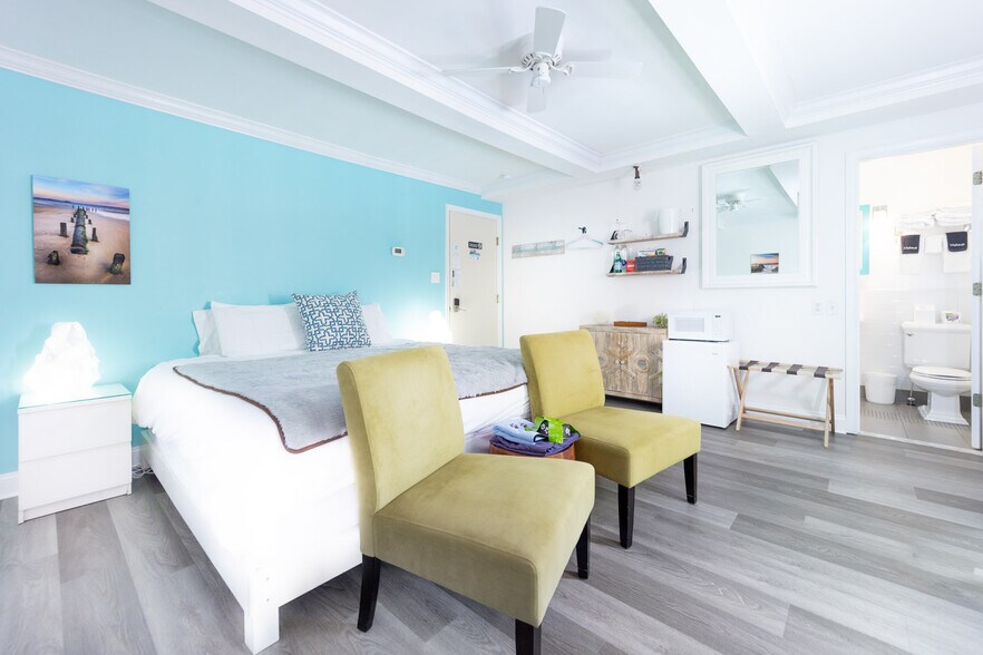 More Photos Of 34 6th St, Rehoboth Beach Hospitality For Sale