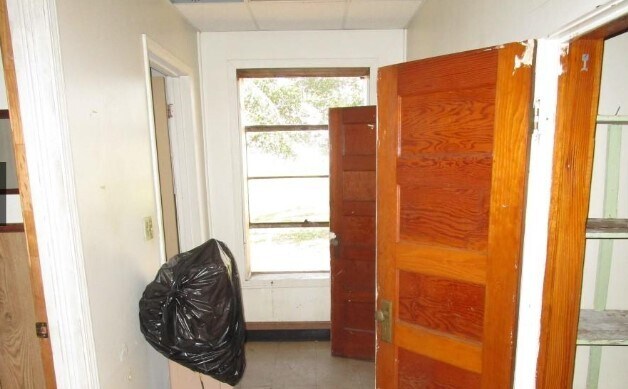 More Photos Of 202 S John St, New Brockton Warehouse For Sale