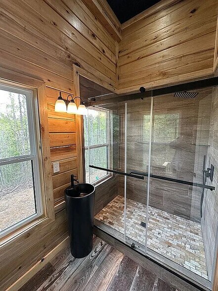 More Photos Of 52 Spencer Rd, Campton Apartments For Sale