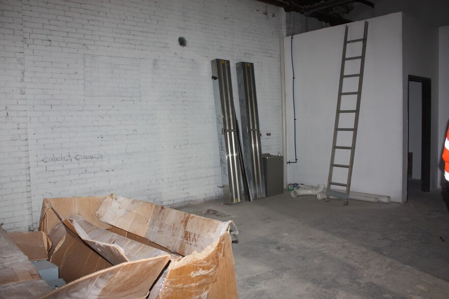 More Photos Of 1737 NW 5th St, Oklahoma City Warehouse For Lease