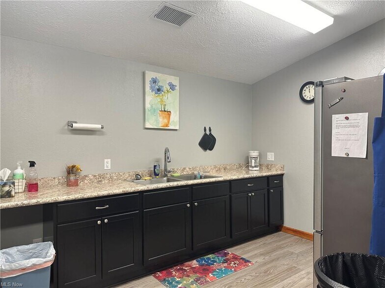 More Photos Of 7041 State Route 800 SE, Uhrichsville Loft Creative Space For Sale
