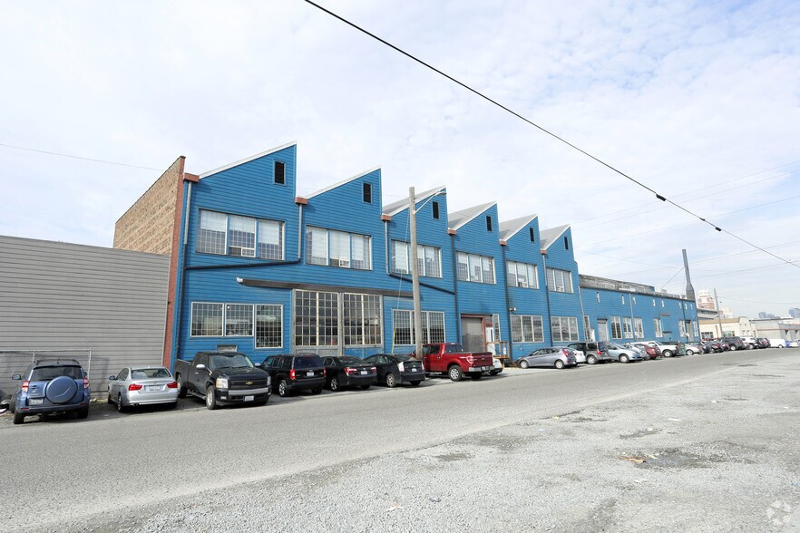 More Photos Of 3200-3220 1st Ave S, Seattle Office For Lease