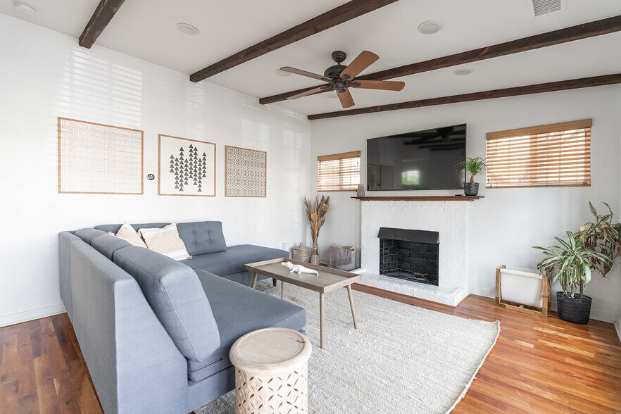 More Photos Of 4851-4855 Narragansett Ave, San Diego Apartments For Sale