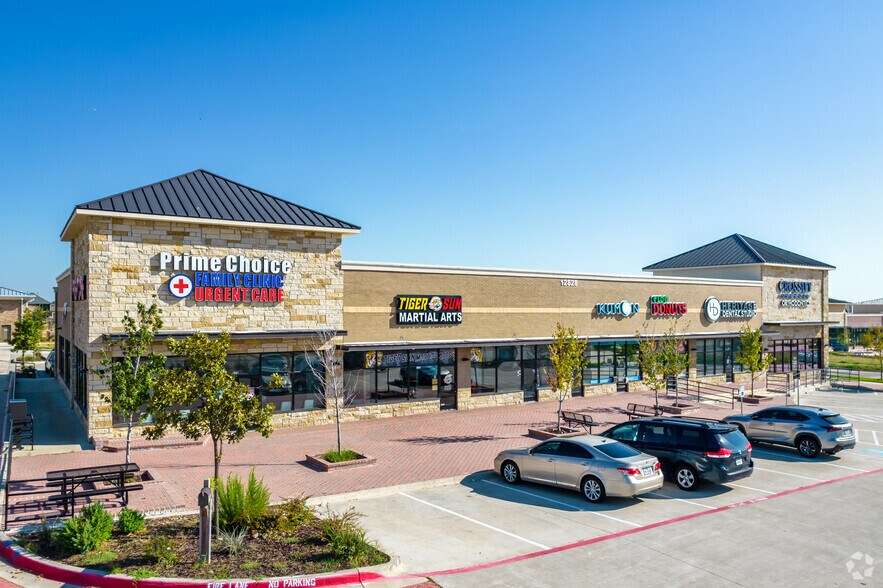 More Photos Of 12828 Eldorado Pky, Frisco Freestanding For Lease