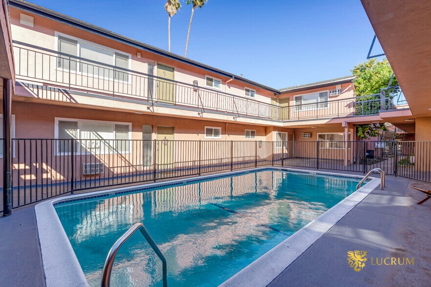 More Photos Of 6652 Darby Ave, Reseda Apartments For Sale