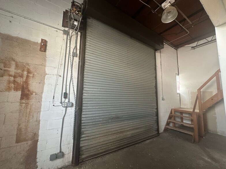 More Photos Of 565 Oak St, Copiague Industrial For Sale