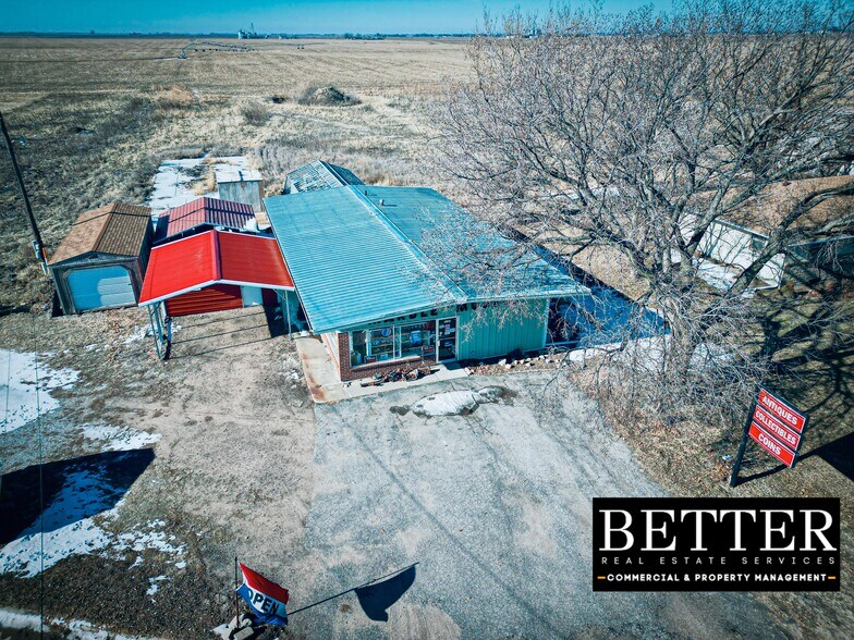 More Photos Of 3120 S Lincoln Ave, York Showroom For Sale