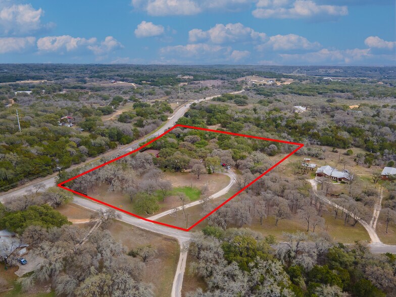 More Photos Of 101 Hunters Glen Dr, San Marcos Flex For Sale