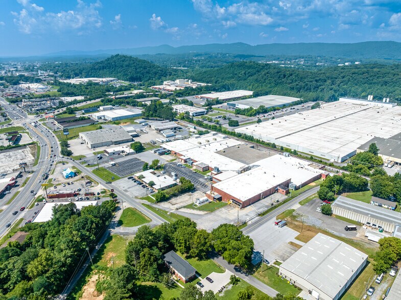 More Photos Of 1527 Waring Rd NW, Dalton Manufacturing For Sale