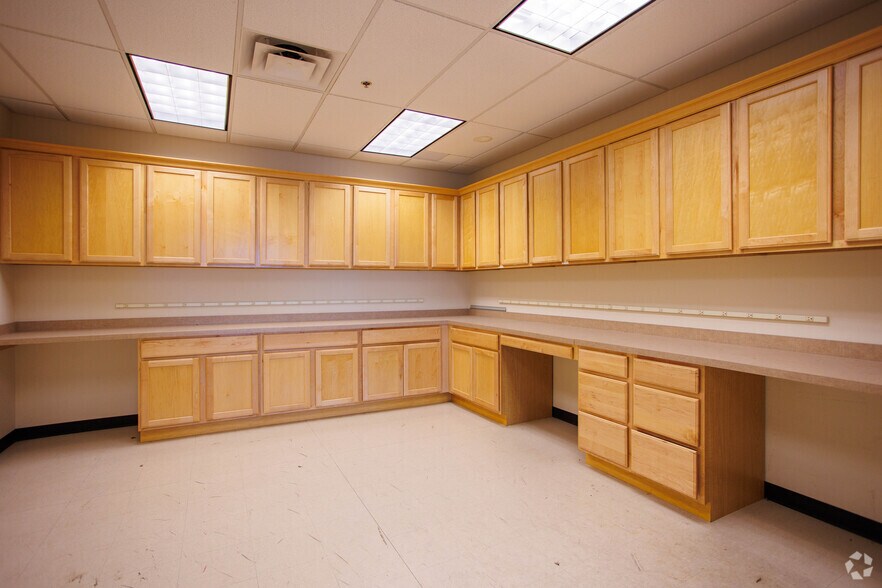 More Photos Of 1300 Desert Willow Rd, Los Lunas Unknown For Lease