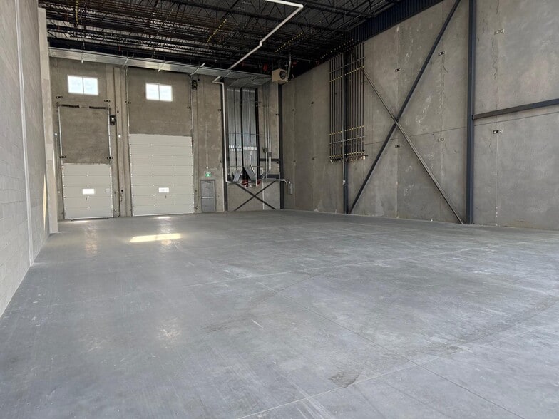 More Photos Of 20 Tasker Rd, Brampton Warehouse For Sale