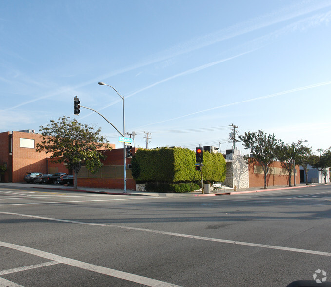 Primary Photo Of 1701 Colorado Ave, Santa Monica Research And Development For Lease