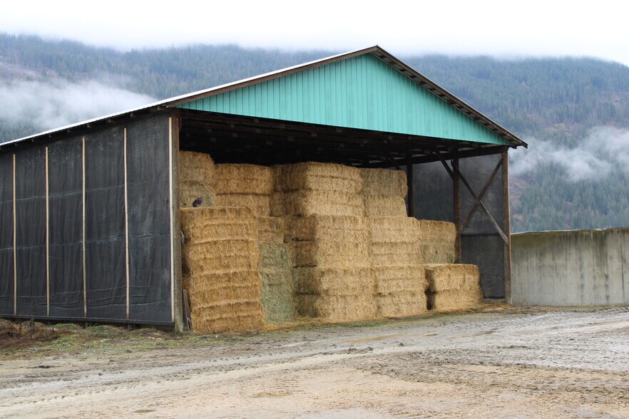 More Photos Of 4809 Back Enderby Rd, Armstrong Land For Sale