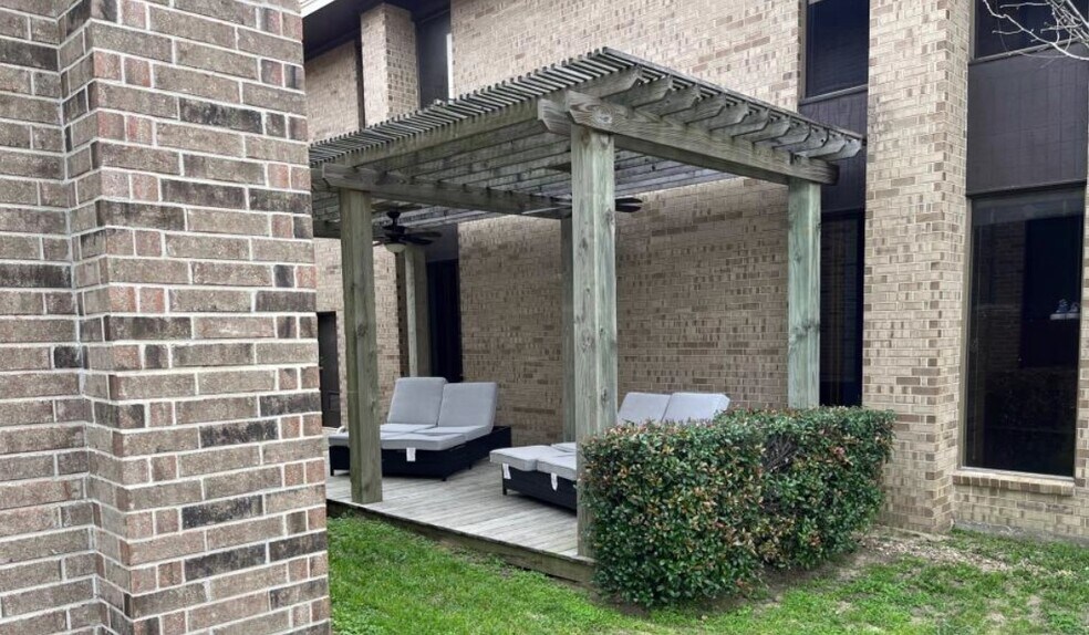 More Photos Of , Conroe Office For Sale