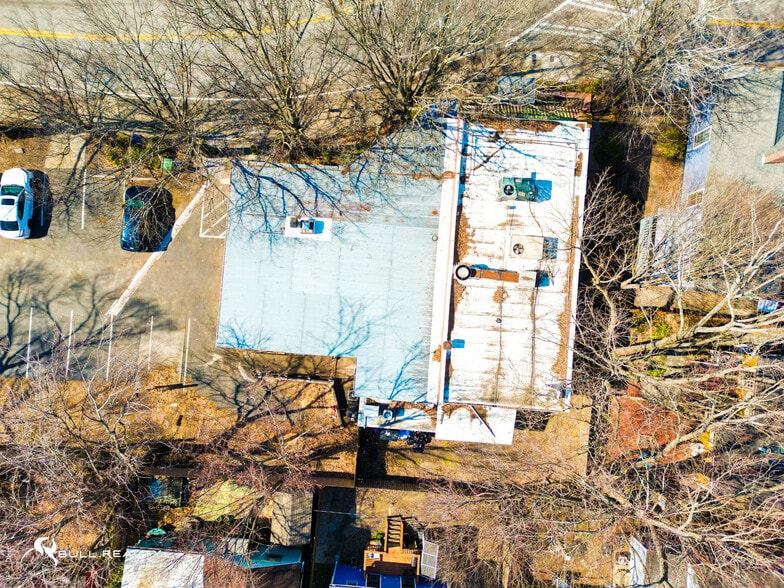 More Photos Of 242 SE Boulevard, Atlanta Restaurant For Sale