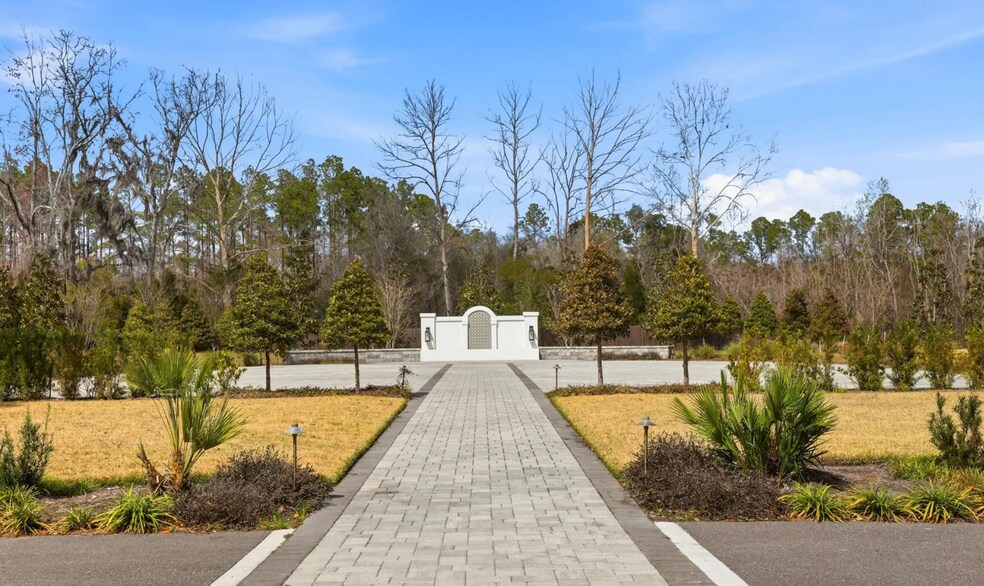 More Photos Of 13535 W Beaver St, Jacksonville Lodge Meeting Hall For Sale