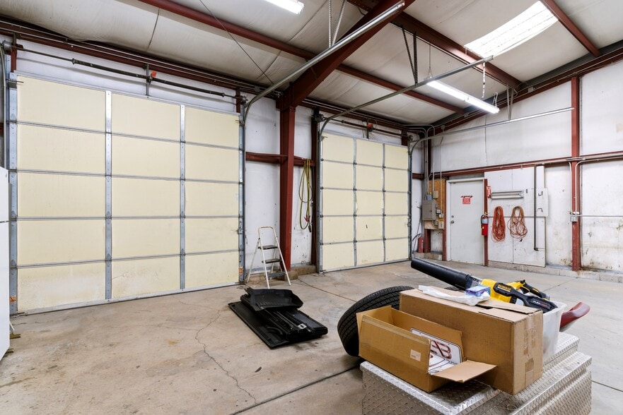 More Photos Of 3349 S 1900 W, Roy Research And Development For Lease