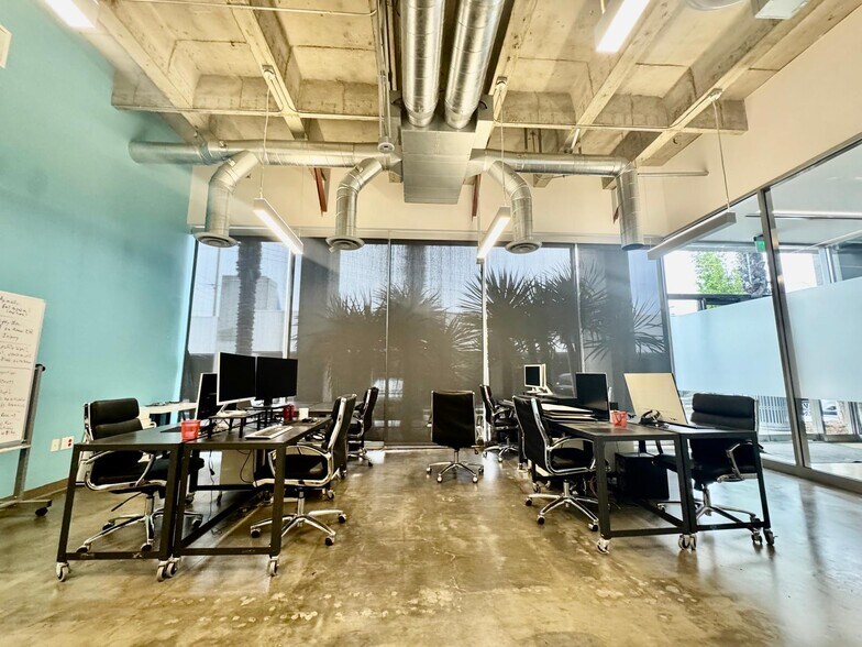 More Photos Of 13274 Fiji Way, Marina Del Rey Office Residential For Lease