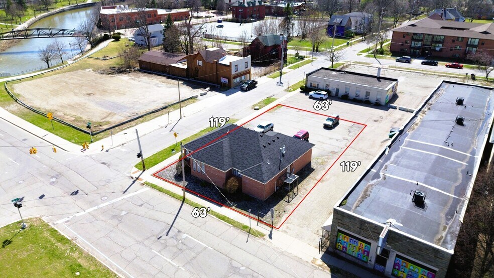 More Photos Of 401 Garland St, Flint Office For Sale