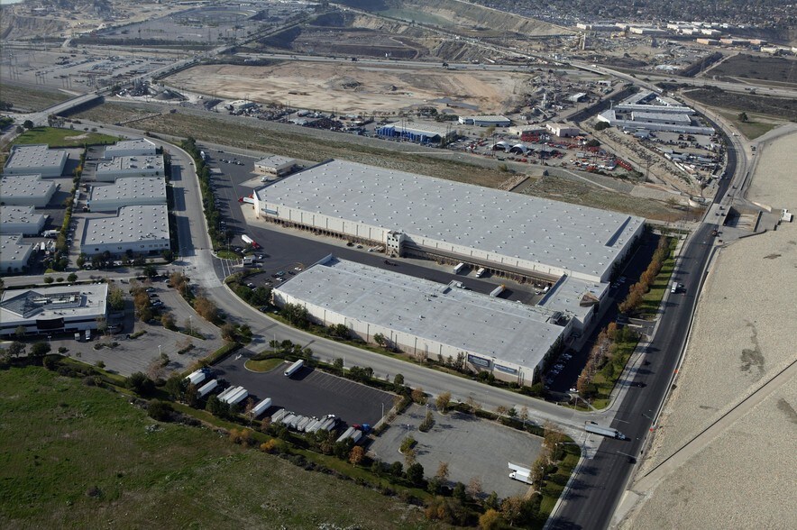 More Photos Of 5301 Rivergrade Rd, Irwindale Refrigeration Cold Storage For Lease