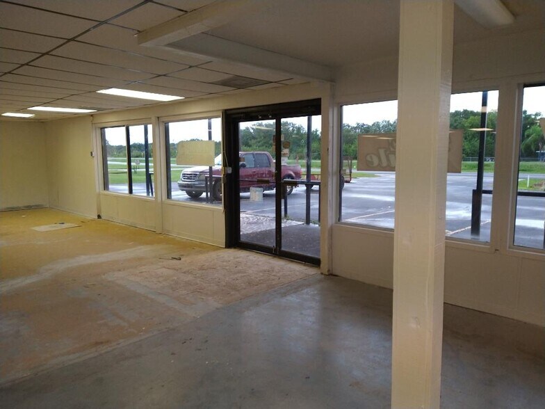 More Photos Of 3710 Us Highway 92 E, Lakeland Warehouse For Lease