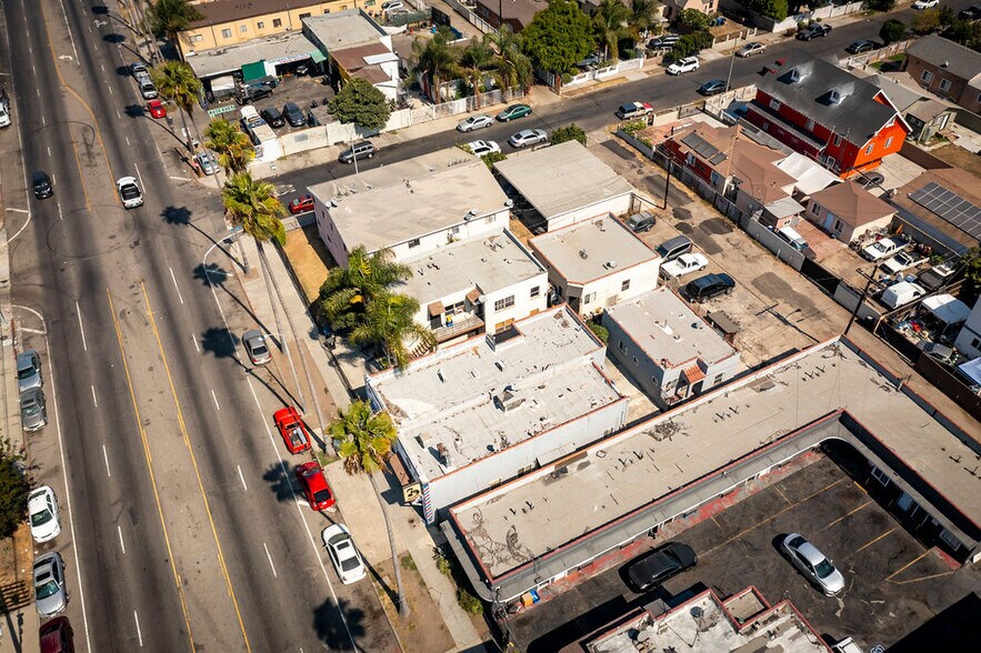 More Photos Of 10908 S Figueroa St, Los Angeles Apartments For Sale
