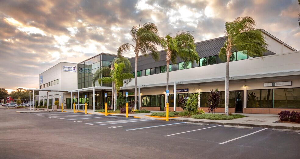 Primary Photo Of 250 Avenue K SW, Winter Haven Medical For Lease